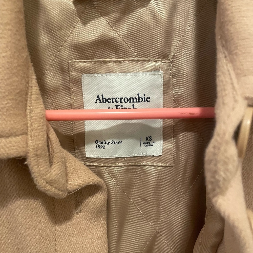 Abercrombie & Fitch Woman’s Camel Shirt Jacket Size XS - Picture 3 of 3